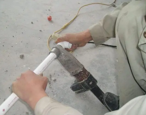 玉林漏水维修电话